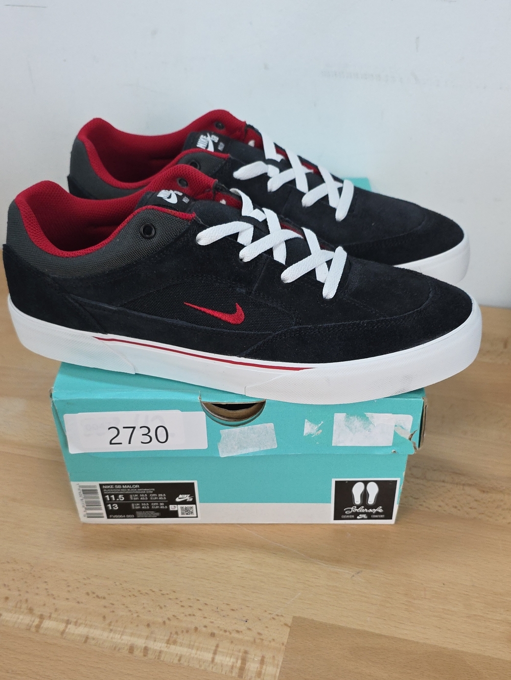 Nike SB Men's Black and Red Skate Shoes 11.5 Malor